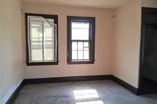 114-36 176th St, Jamaica, NY 11434 - Photo 8