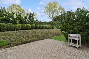 72 Hills Station Rd, Southampton, NY 11968 - Photo 32