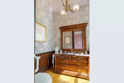 662 10th Street, Brooklyn, NY 11215 - Photo 18