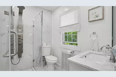 370 Summit Avenue, Mount Vernon, NY 10552 - Photo 16