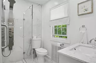 370 Summit Ave, Mount Vernon, NY 10552 - Photo 16