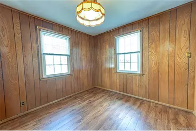 375 Latham Road, Mineola, NY 11501 - Photo 12