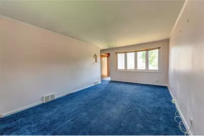 375 Latham Road, Mineola, NY 11501 - Photo 6