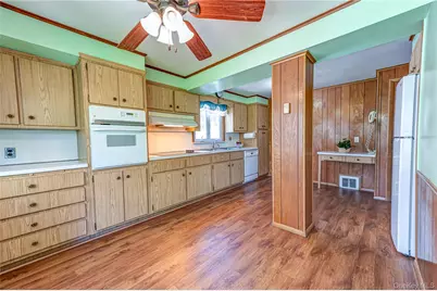 375 Latham Road, Mineola, NY 11501 - Photo 14