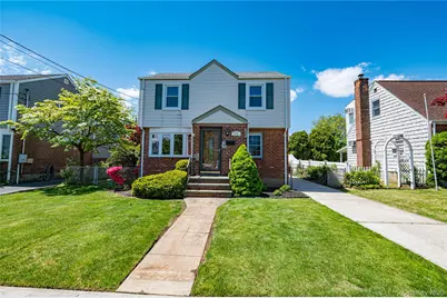 375 Latham Road, Mineola, NY 11501 - Photo 1