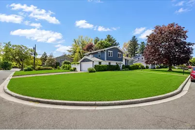 1 Sandra Court, Glen Cove, NY 11542 - Photo 36