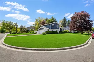 1 Sandra Ct, Glen Cove, NY 11542 - Photo 36