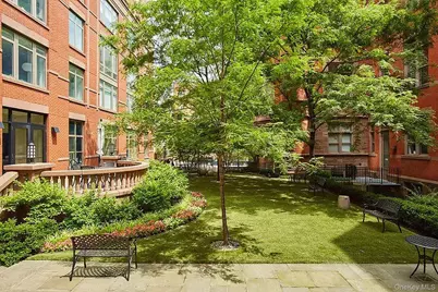 455 Central Park W #23B, New York (Manhattan), NY 10025 - Photo 20