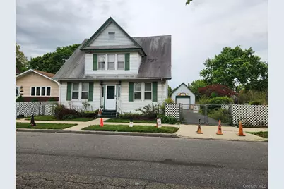 34 Oakland Street, Hempstead, NY 11550 - Photo 1