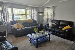 147 Lawson Ave, East Rockaway, NY 11518 - Photo 2