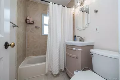 532 Rockaway Street, West Islip, NY 11795 - Photo 10