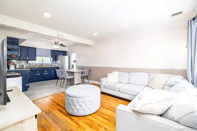 532 Rockaway Street, West Islip, NY 11795 - Photo 4