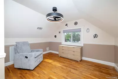 532 Rockaway Street, West Islip, NY 11795 - Photo 12