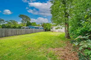 410 3rd Ave, East Northport, NY 11731 - Photo 22