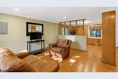 201 Serpentine Lane, Islandia, NY 11749 - Photo 26