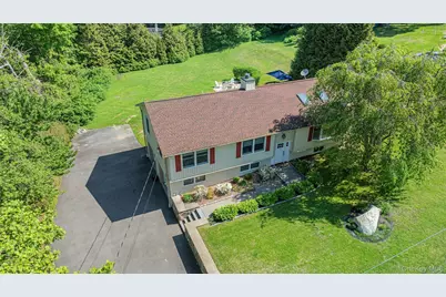 340 Osceola Road, Jefferson Valley, NY 10535 - Photo 38