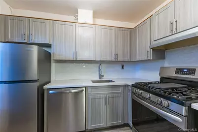 80-14 150 Street #25B, Briarwood, NY 11435 - Photo 10