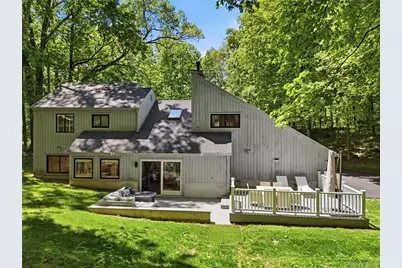 61 Cliffside Lane, Mount Kisco, NY 10549 - Photo 2