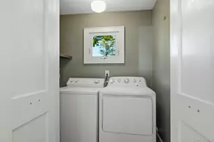 171 Taft Crescent, Centerport, NY 11721 - Photo 22