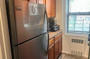 2 Fisher Dr, Mount Vernon, NY 10552 - Photo 2