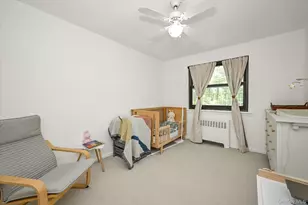 4 E Mill Dr, Great Neck, NY 11021 - Photo 12