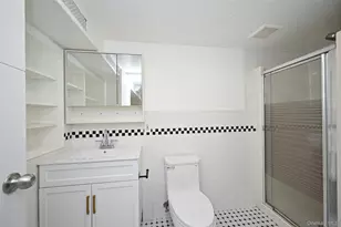 50-24 194th St, Fresh Meadows, NY 11365 - Photo 16