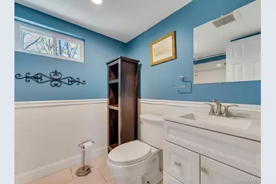 32 Lodge Lane, East Setauket, NY 11733 - Photo 10
