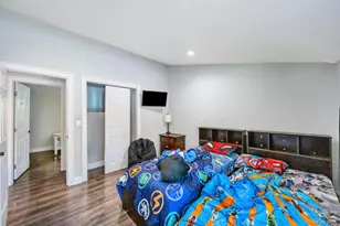 32 Lodge Ln, East Setauket, NY 11733 - Photo 24