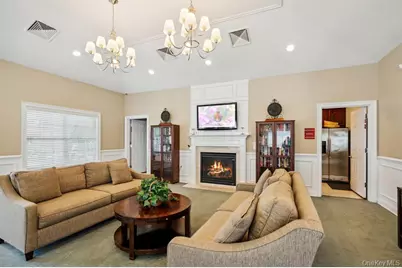 39 Southampton Drive, Massapequa, NY 11758 - Photo 24