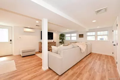 491 Charles Avenue, Massapequa Park, NY 11762 - Photo 14