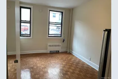589 First Avenue #3, New York, NY 10016 - Photo 2