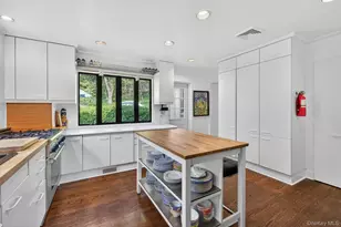 2055 Quaker Ridge Rd, Croton on Hudson, NY 10520 - Photo 10