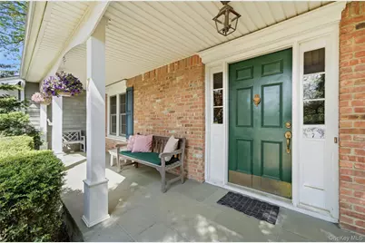 7 Great Neck Court, Huntington, NY 11743 - Photo 4