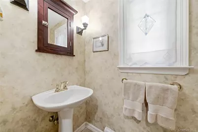 7 Great Neck Court, Huntington, NY 11743 - Photo 22