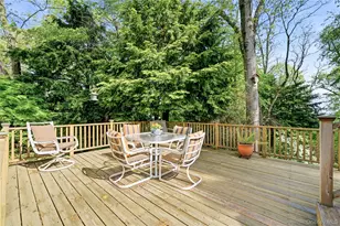 7 Great Neck Ct, Huntington, NY 11743 - Photo 36