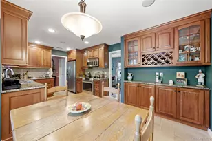 7 Great Neck Ct, Huntington, NY 11743 - Photo 18