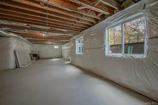 20 Bunker Ln, Middle Island, NY 11953 - Photo 36