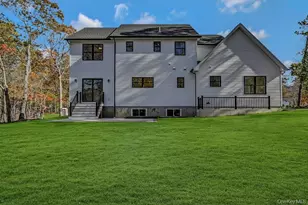 20 Bunker Ln, Middle Island, NY 11953 - Photo 42