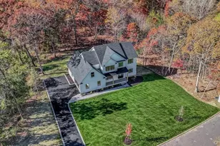 20 Bunker Ln, Middle Island, NY 11953 - Photo 44