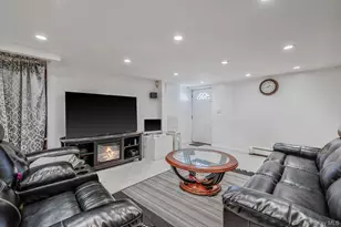 56 Pickwick Ln, North Babylon, NY 11703 - Photo 30