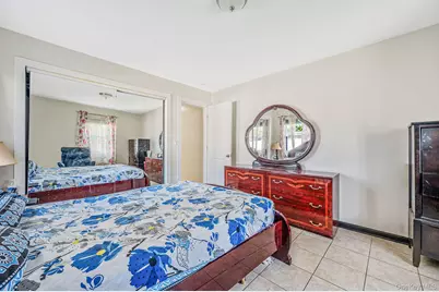 56 Pickwick Lane, North Babylon, NY 11703 - Photo 18