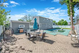 56 Pickwick Ln, North Babylon, NY 11703 - Photo 44