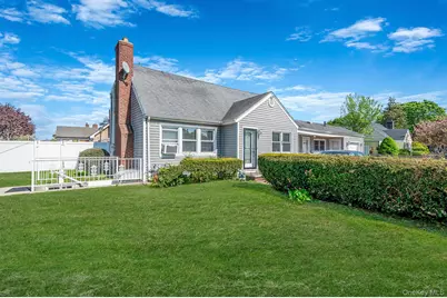 56 Pickwick Lane, North Babylon, NY 11703 - Photo 40
