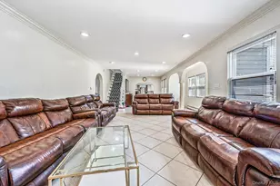 56 Pickwick Ln, North Babylon, NY 11703 - Photo 6