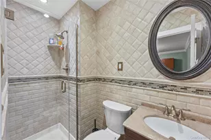 91-07 161st Ave, Howard Beach, NY 11414 - Photo 16