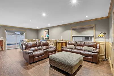 9107 161st Avenue, Howard Beach, NY 11414 - Photo 18