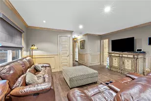 91-07 161st Ave, Howard Beach, NY 11414 - Photo 20