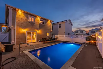 9107 161st Avenue, Howard Beach, NY 11414 - Photo 28
