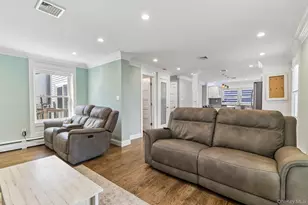 958 Alan Dr, Wantagh, NY 11793 - Photo 6