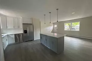34 Michael Ave, Bellport, NY 11713 - Photo 4